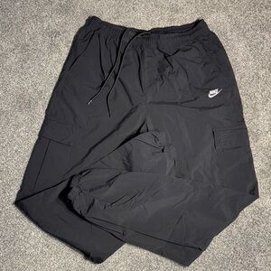 Nike women’s Black Cargo Joggers with Logo